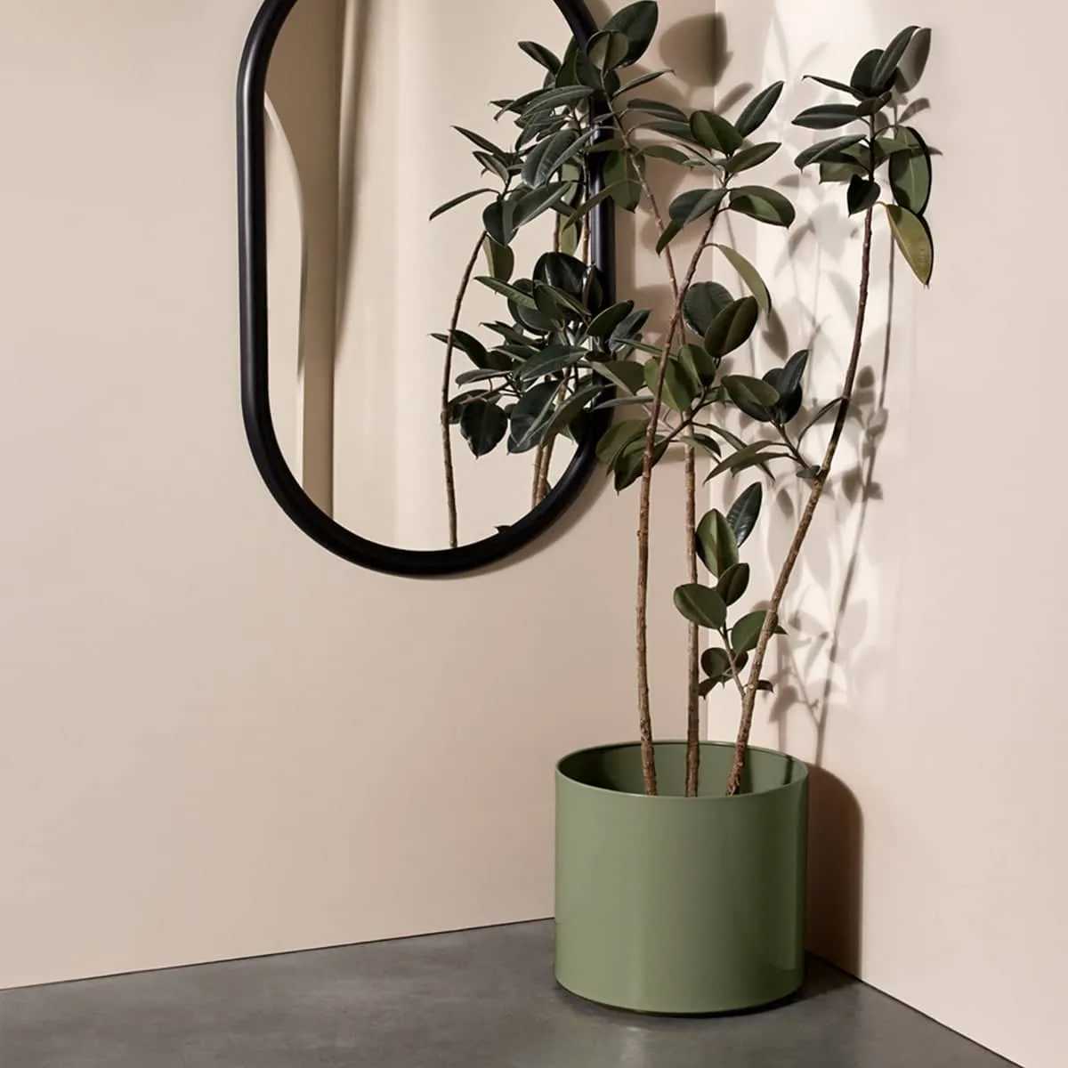 Benny Planter - Olive Medium