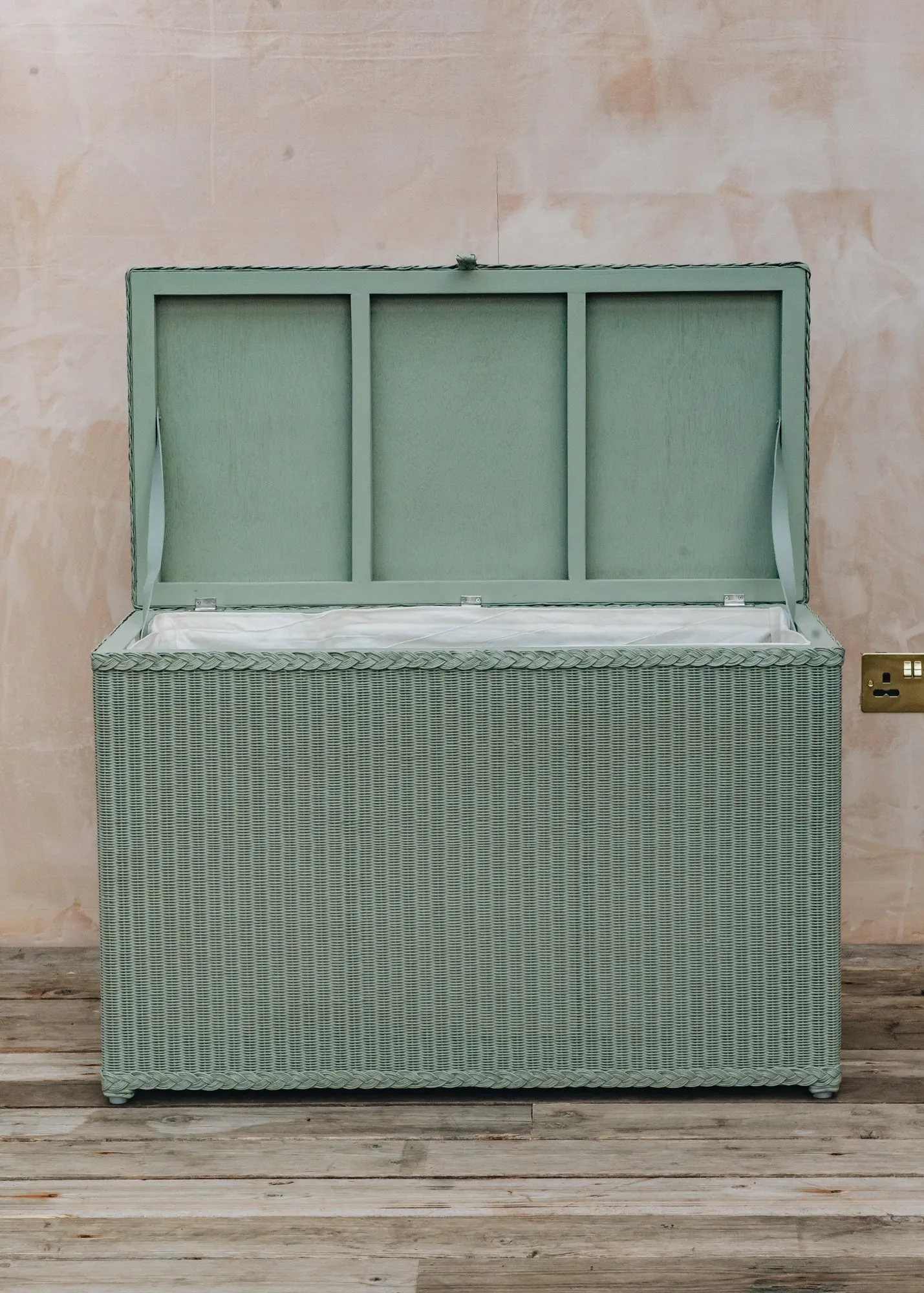 Blanket Box in Hampton Green