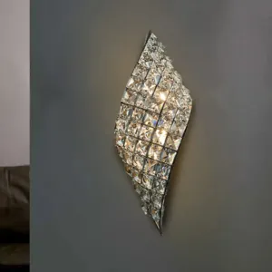 Clear Cut Crystal Sconce with Twisted Leaf Design and 4 Bulbs - Minimalistic Wall Mounted Lamp for Corners