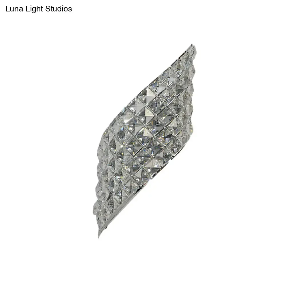 Clear Cut Crystal Sconce with Twisted Leaf Design and 4 Bulbs - Minimalistic Wall Mounted Lamp for Corners