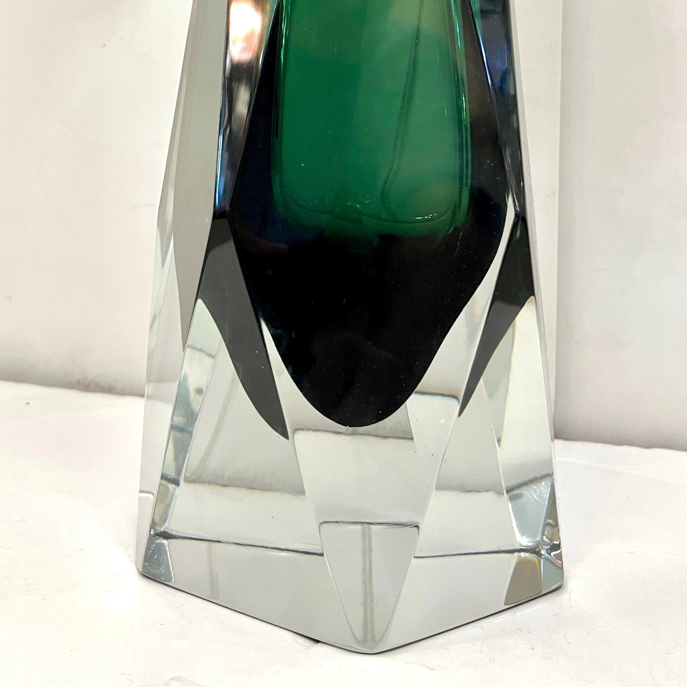 Contemporary Italian Forest Green Diamond Cut Crystal Murano Glass Table Lamps
