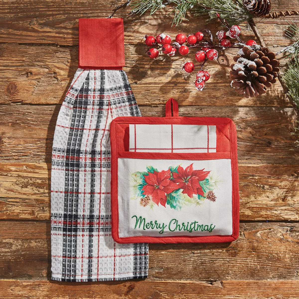 FARMHOUSE FESTIVE HAND TOWEL