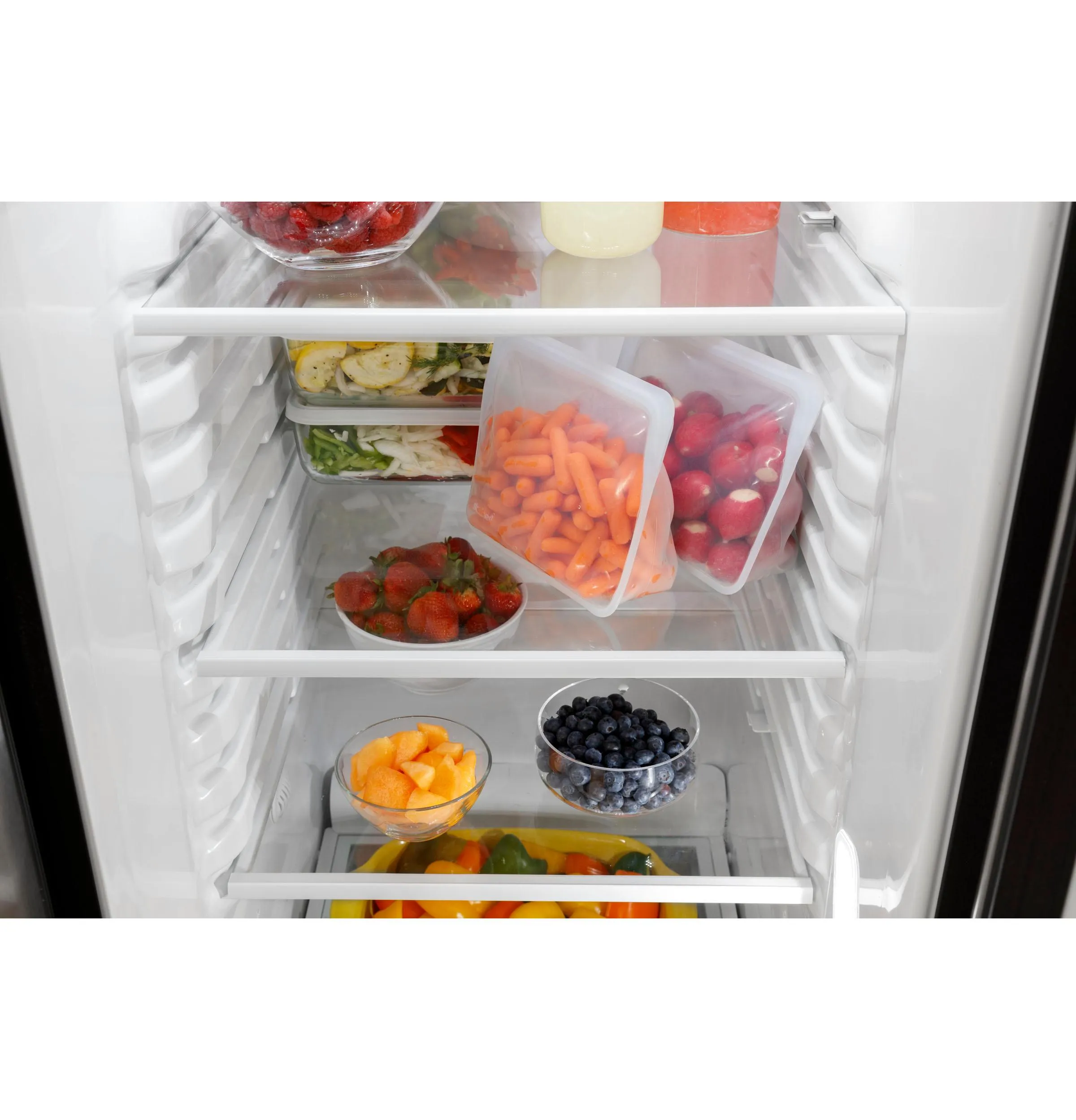 GSS23GGPWW GE® 23.0 Cu. Ft. Side-By-Side Refrigerator