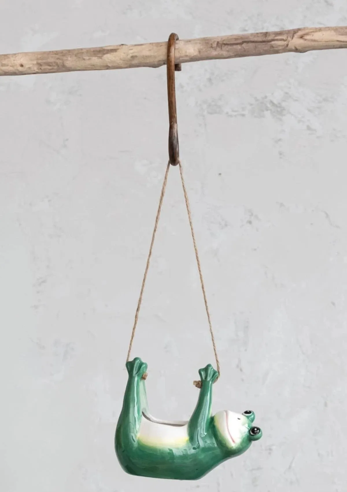 Hanging Dolomite Frog Planter