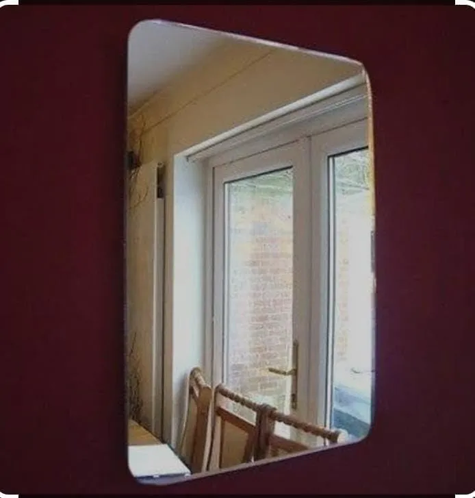 Mirror Trendz Rounded corner Shape Fine Finish Mirror for Bathroom Bedroom Living Room (12×18)