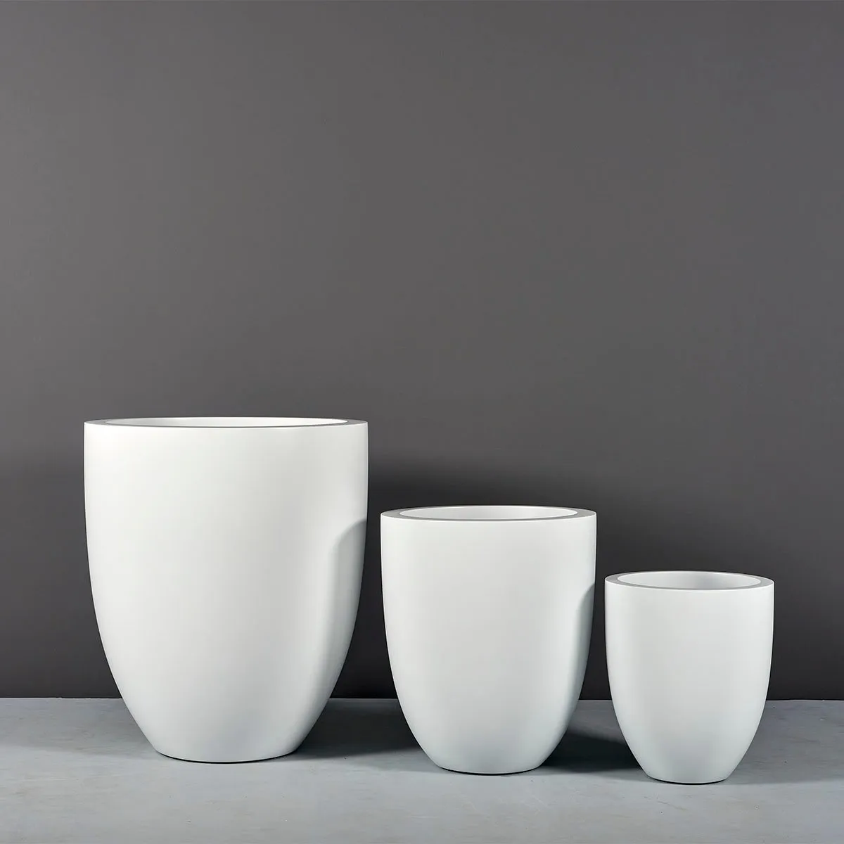 Valencia Tall Round Tapered Planter