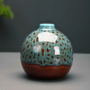 Warmth and Comfort in Every Detail: Handcrafted Ceramic Vase ( Set of 1 )