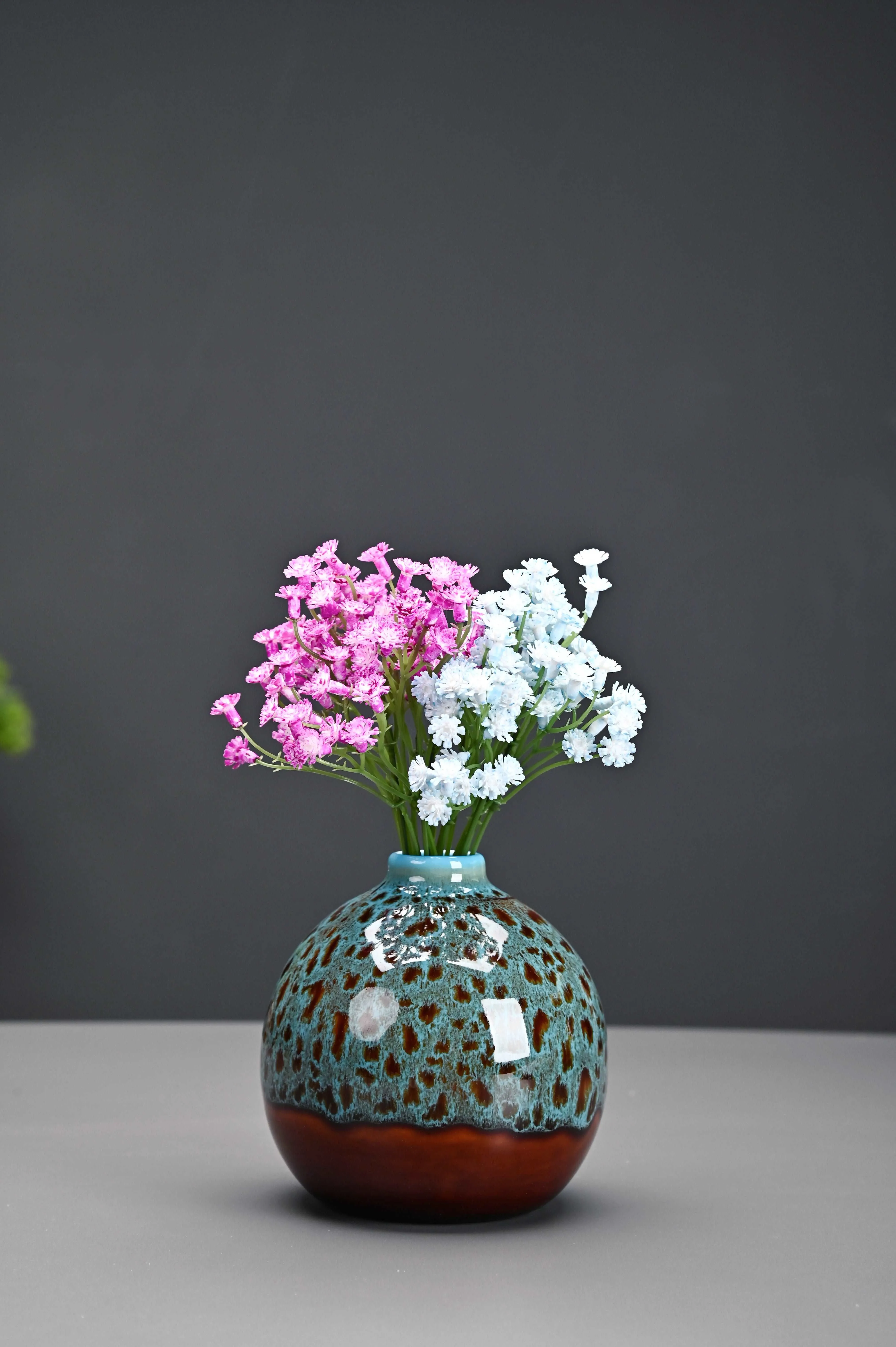 Warmth and Comfort in Every Detail: Handcrafted Ceramic Vase ( Set of 1 )