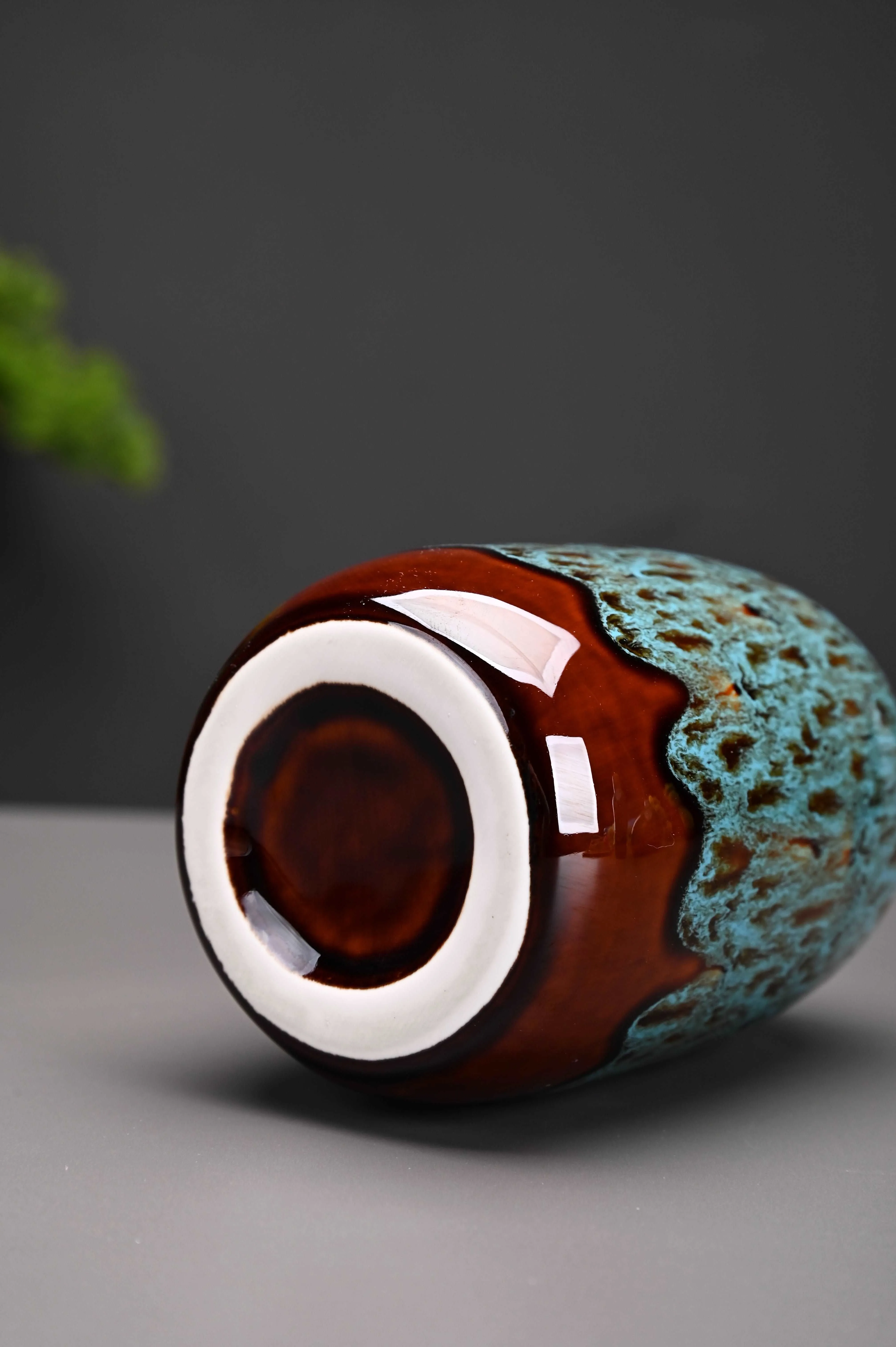 Warmth and Comfort in Every Detail: Handcrafted Ceramic Vase ( Set of 1 )